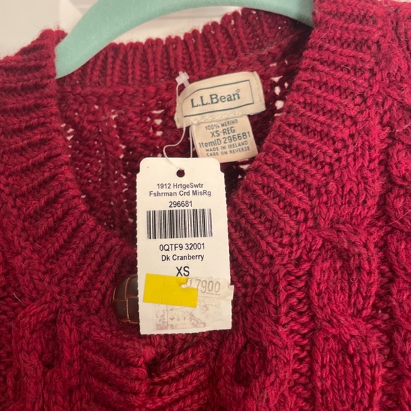 Ll bean sweater . Made in Ireland. Merino . - Picture 2 of 5